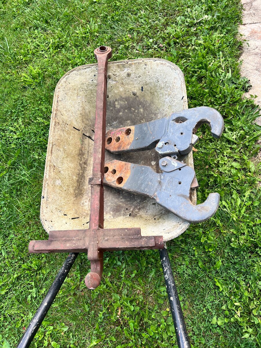 Závěs na crystal, ramena