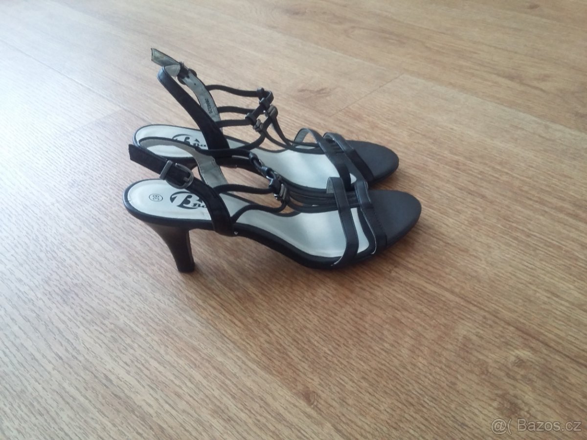 Dámské boty Baťa vel. 39 - Nové