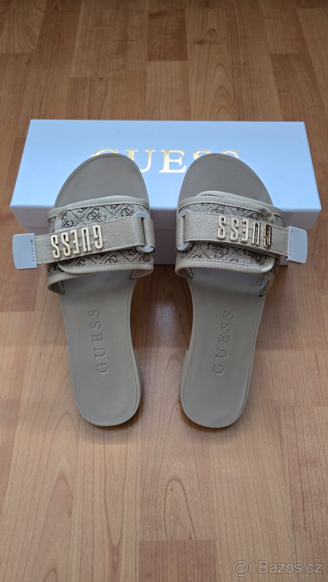 Dámské pantofle GUESS