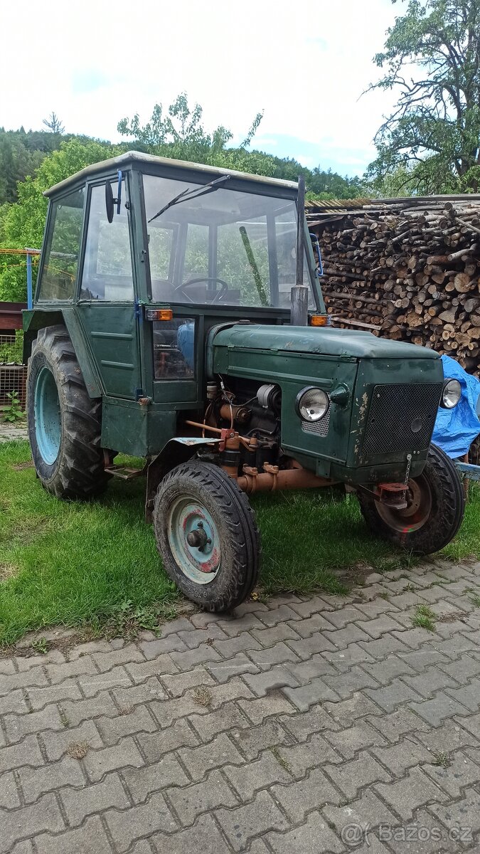 Traktor zetor 5611