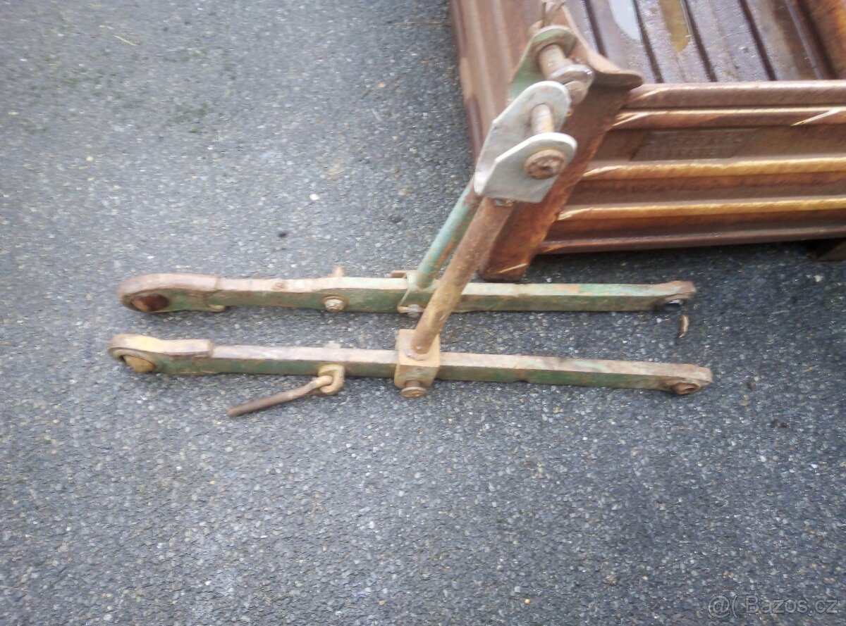 Ramena hydrauliky Zetor