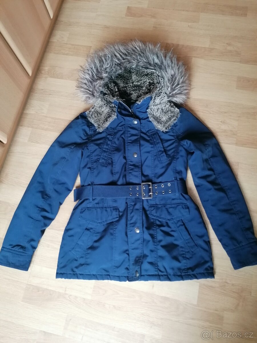 Zimní bunda, kabát v. 38