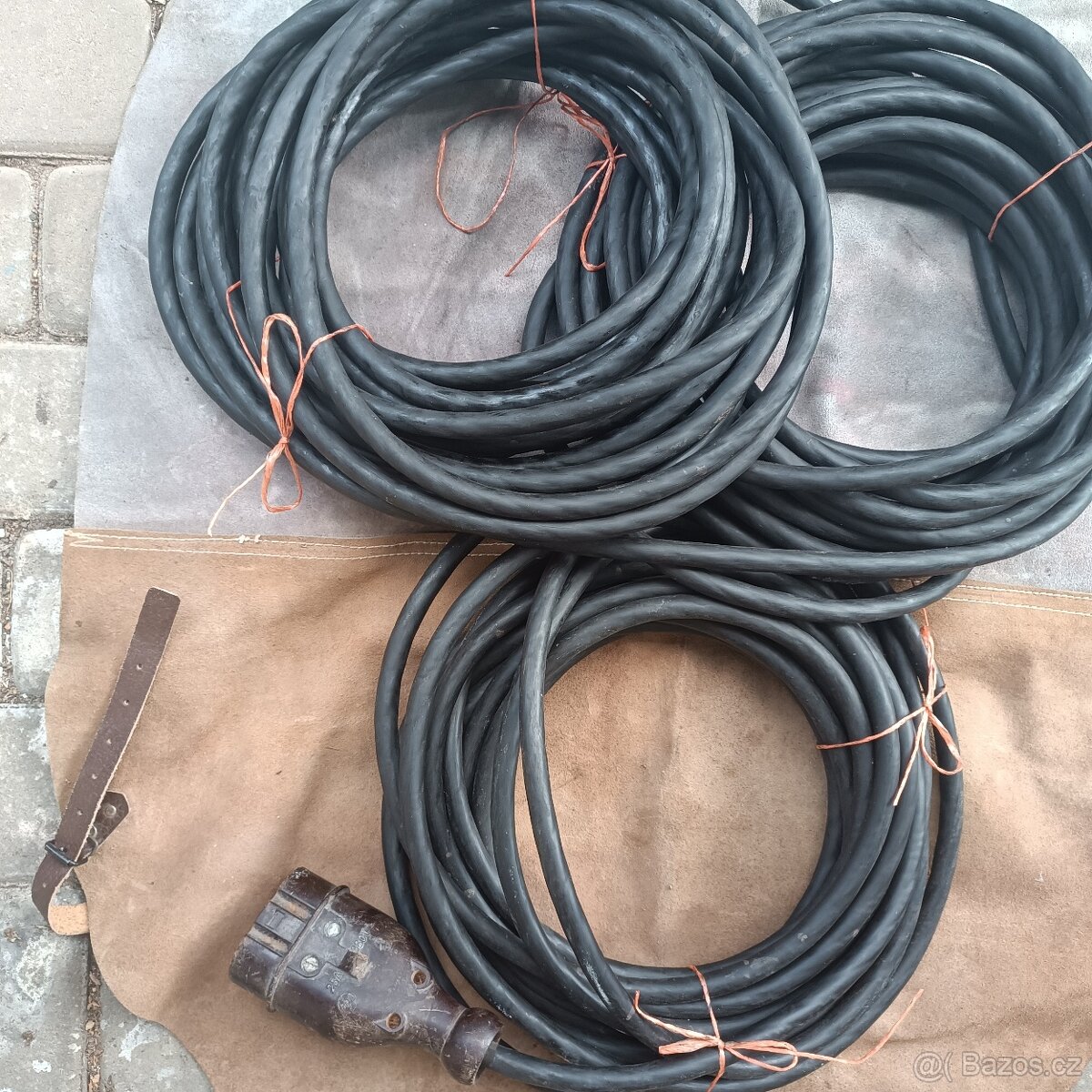 Kabely gumové, prodlužovací 230 a 400 V