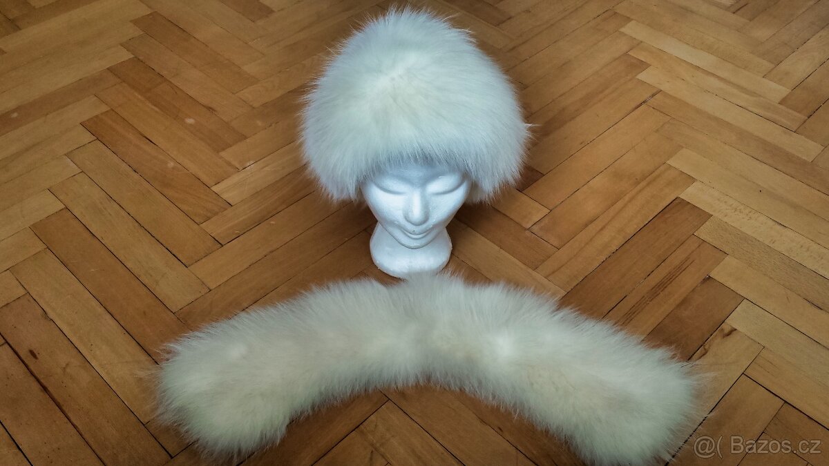 Čepice a límec z polární lišky