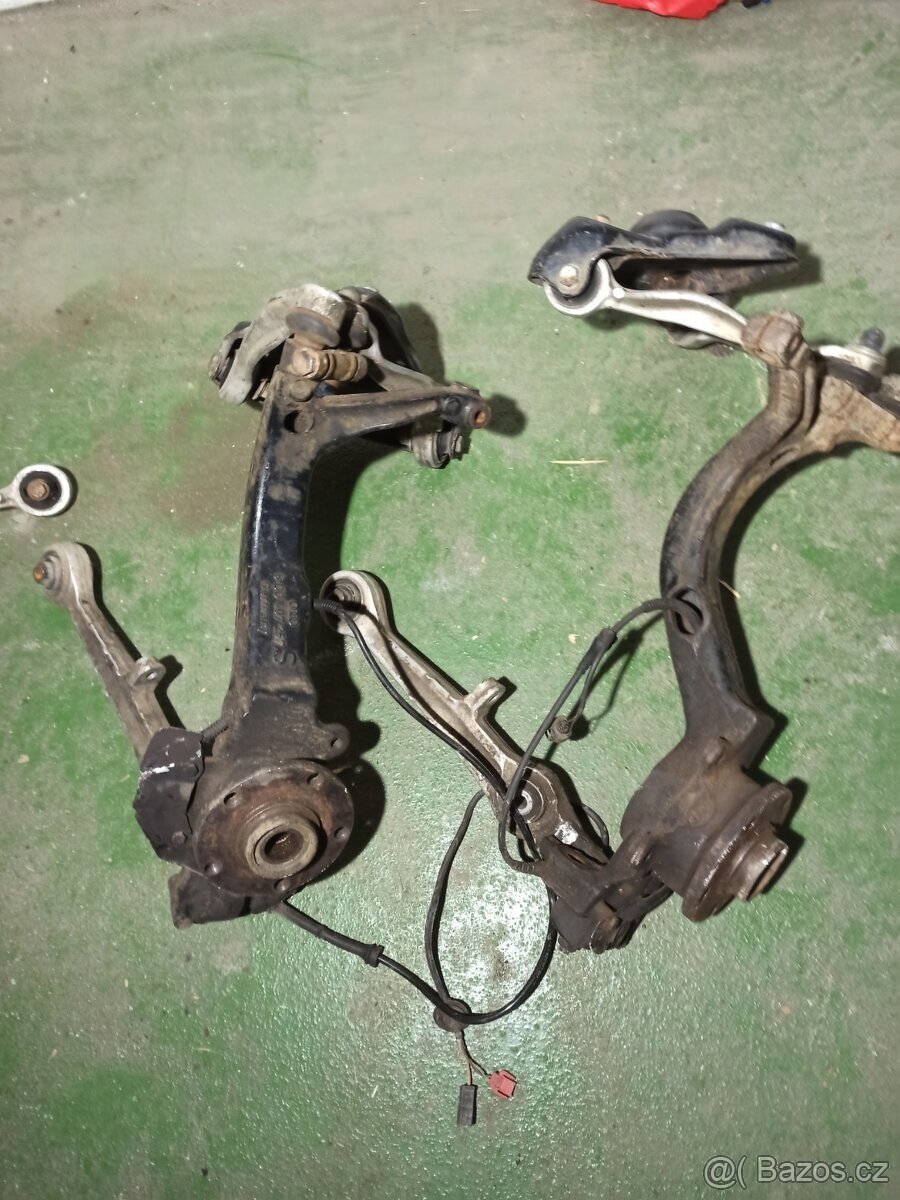 Těhlice na Audi A4 B5 - 50kč/ks