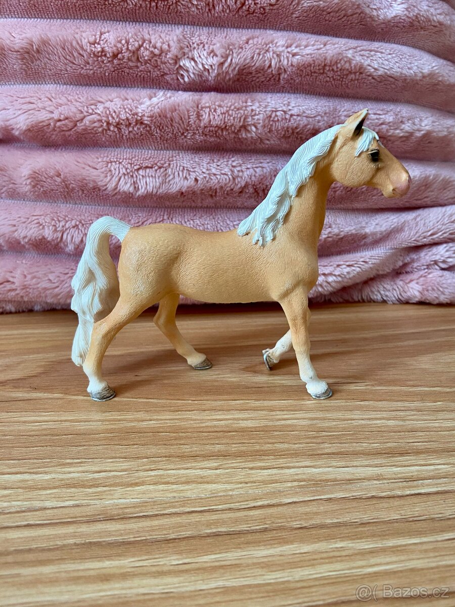 Schleich 13912 Klisna Amerického jezdeckého koně