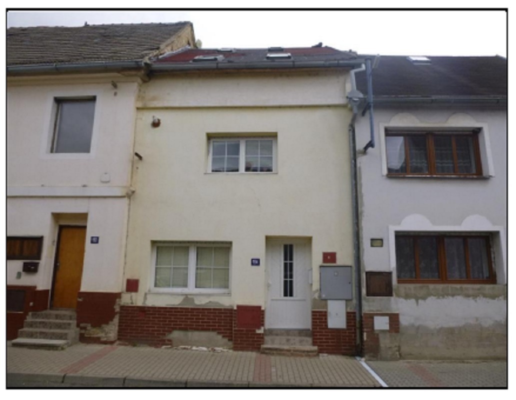 Rodinný dům v obci Hoštka, ID 8136e 1103