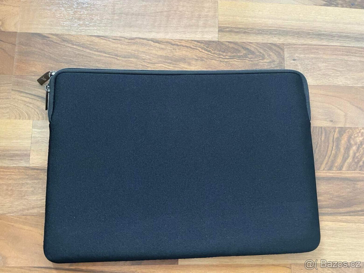 Prodám pouzdra na 13 palcové macbooky