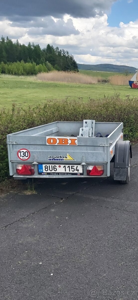 Přívěsný vozík za auto