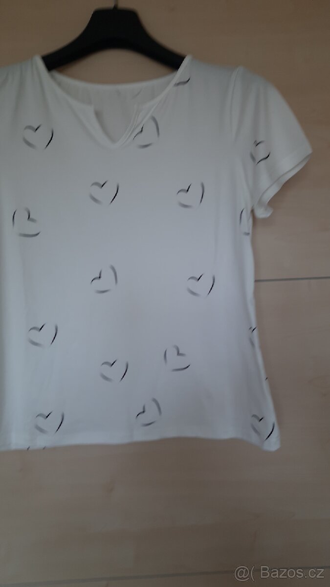 Bílé tricko