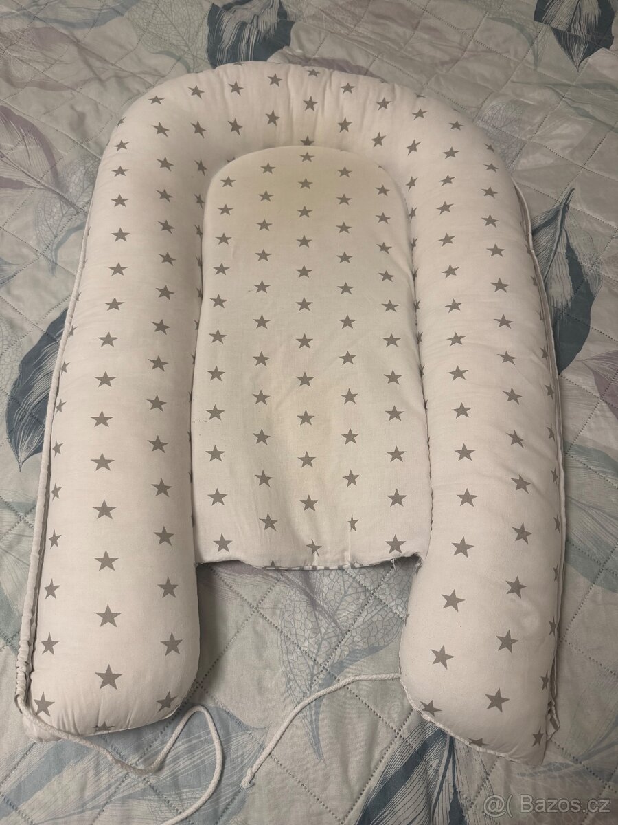 Hnízdečko a polohovací válec