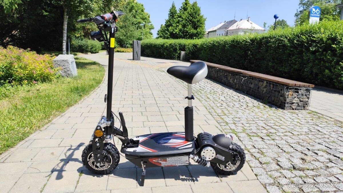 Elektrokoloběžka Nitro scooters XE1200 SL (V2)