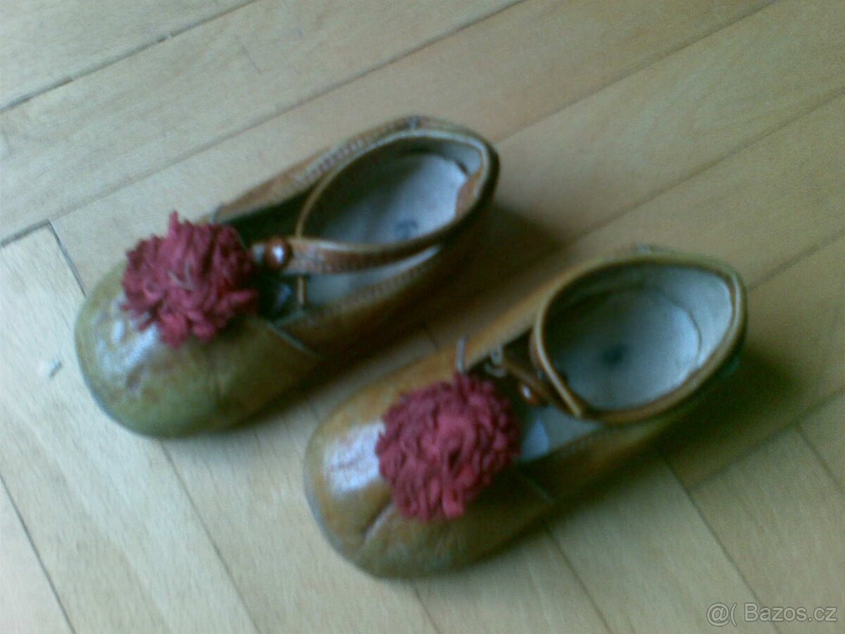DĚTSKÉ BOTIČKY