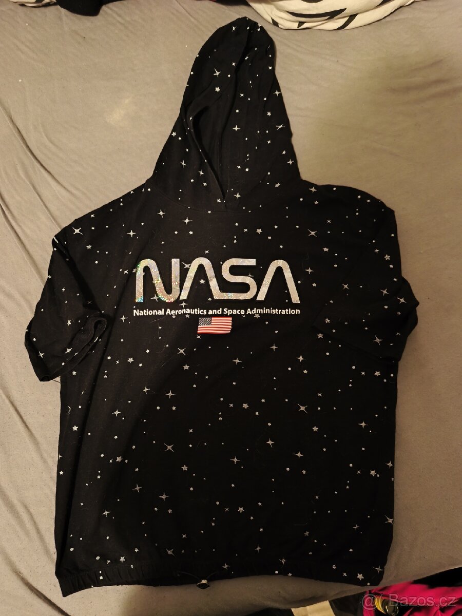 Tričko NASA s kapucí