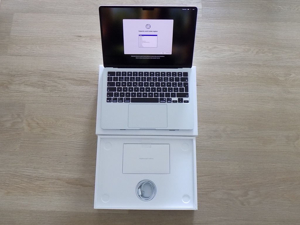  Apple MacBook Air 13,6" (2022) /M2/16GB RAM/256GB/ZÁRUKA