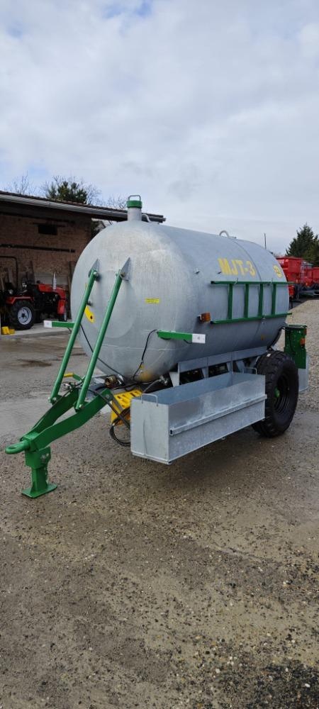 Cisterna na vodu MJT-3 s napáječky