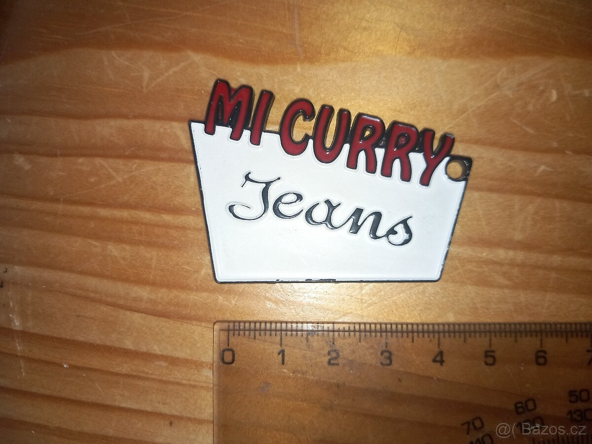 Kovová retro nášivka na jeansy