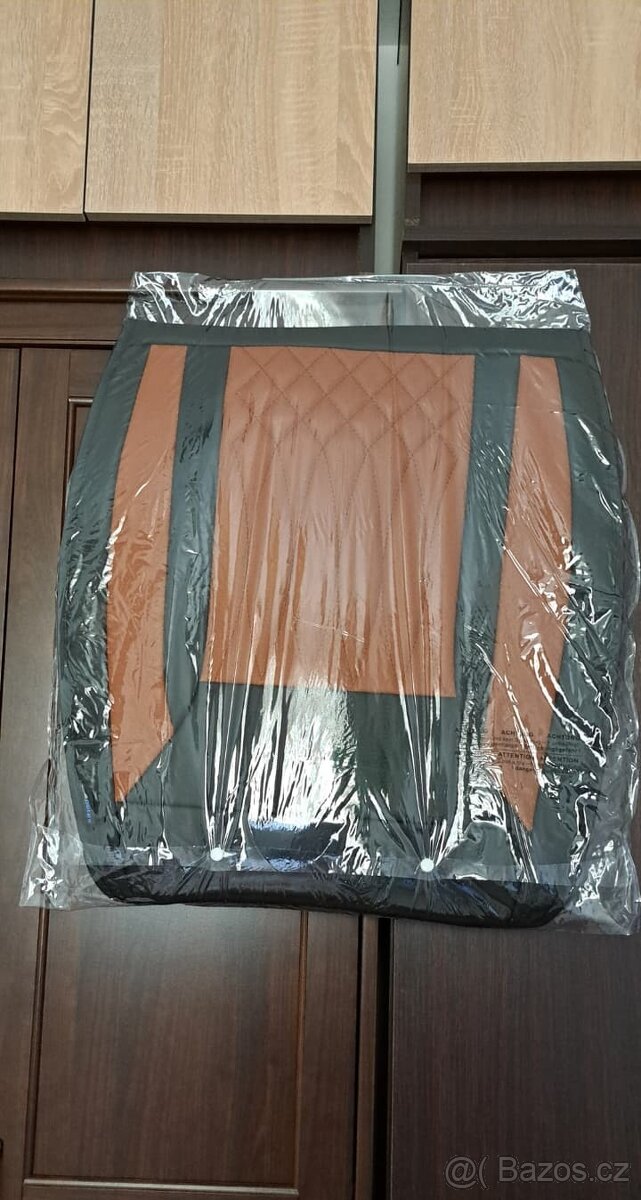 Prodám auto potah/podsedák s úložným prostorem