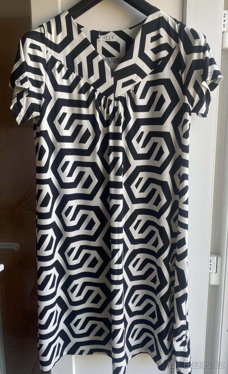 Nové italské šaty vel. 46 a více