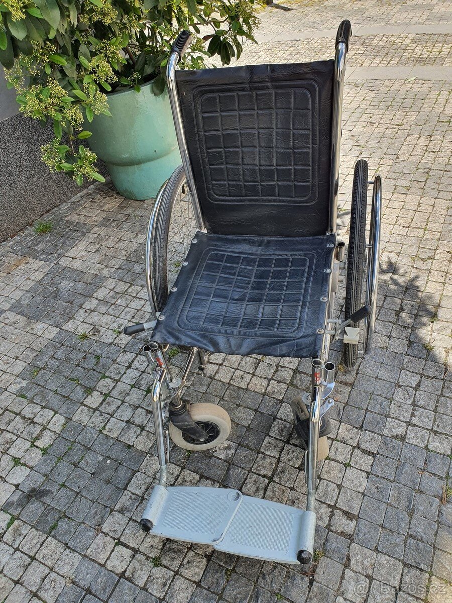 invalidní vozík