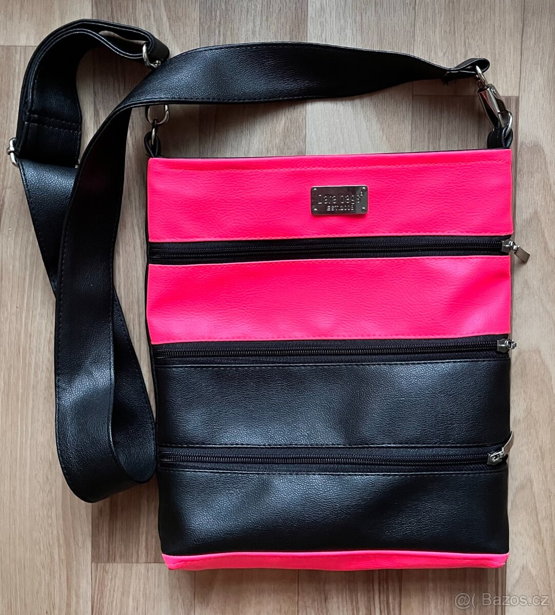 Crossbody kožená taška kabelka přes rameno