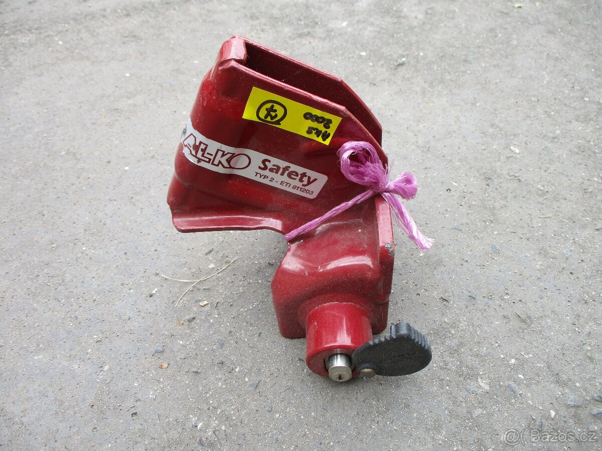 zámek na oj karavanu AKS 2000