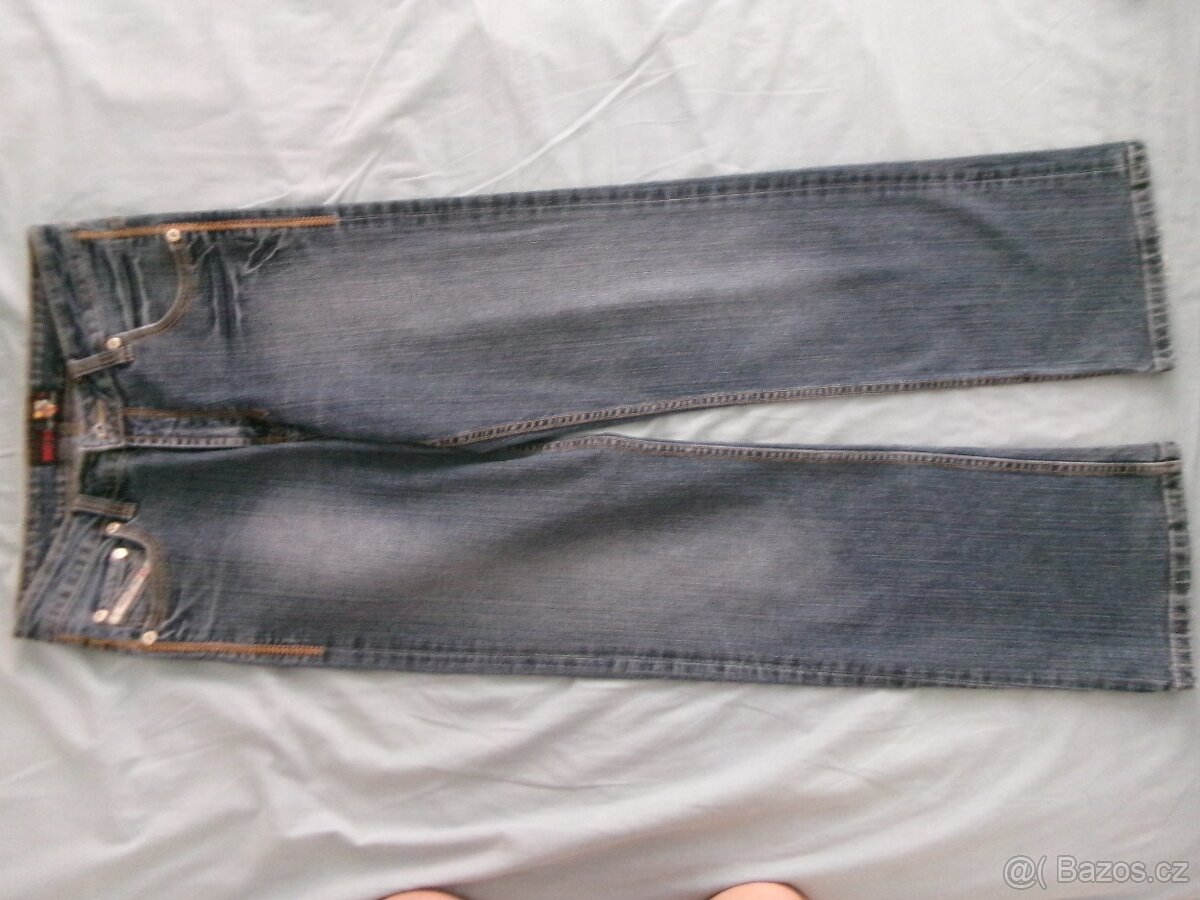 Džíny vel.32.