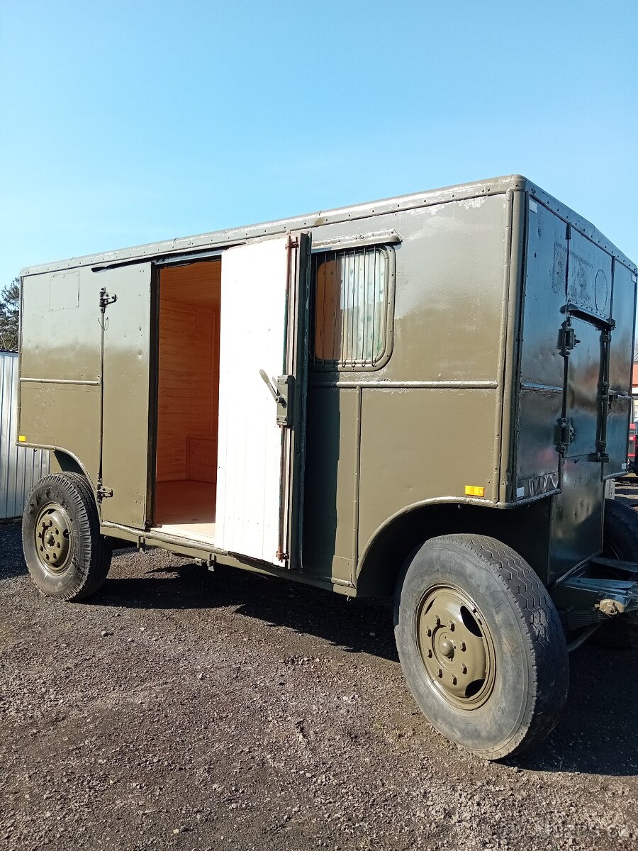 Sovětská Vojenská Maringotka Po Rekonstrukci