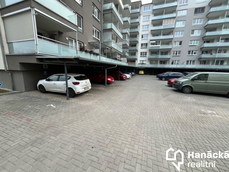 Pronájem garážového stání v Olomouci, ulice...