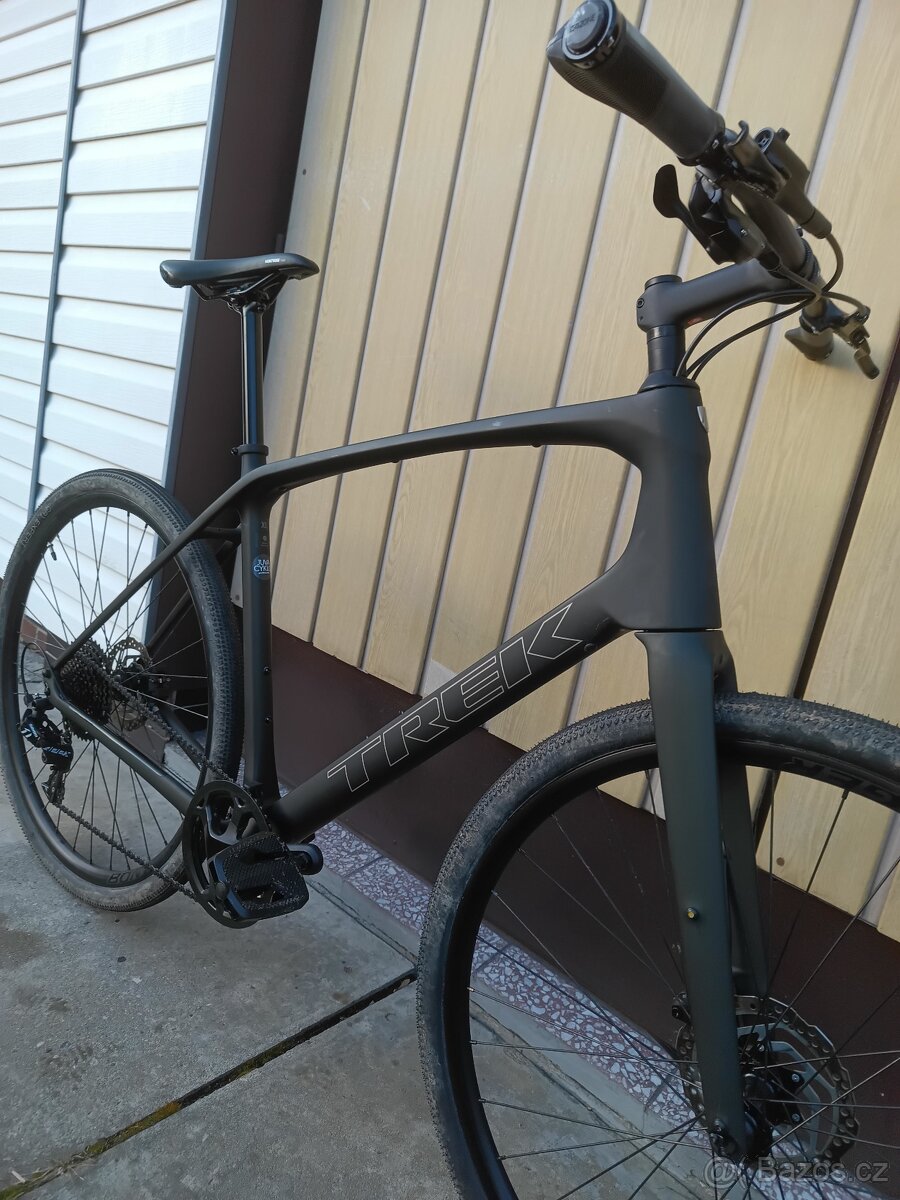 TREK FX 5 karbon
