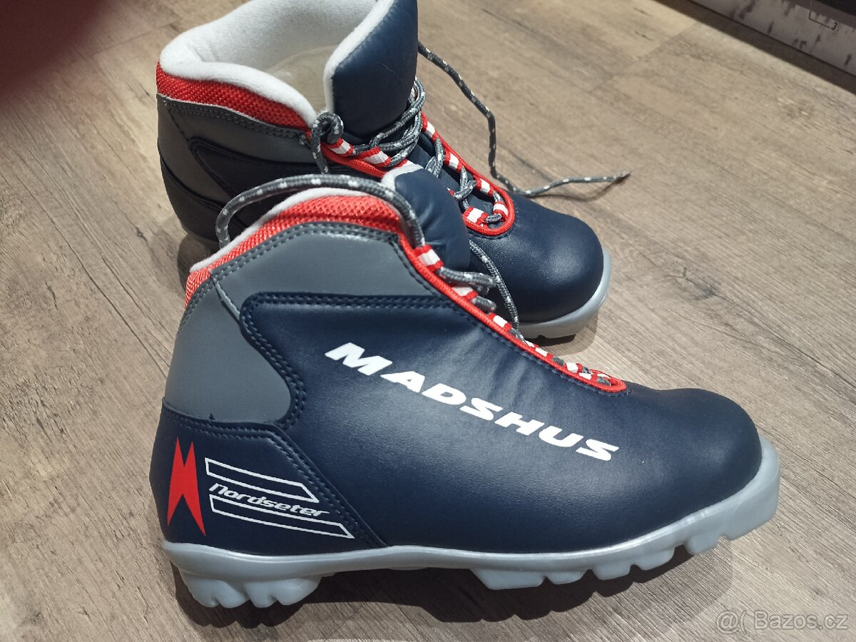Boty na běžky zn. Madshus
