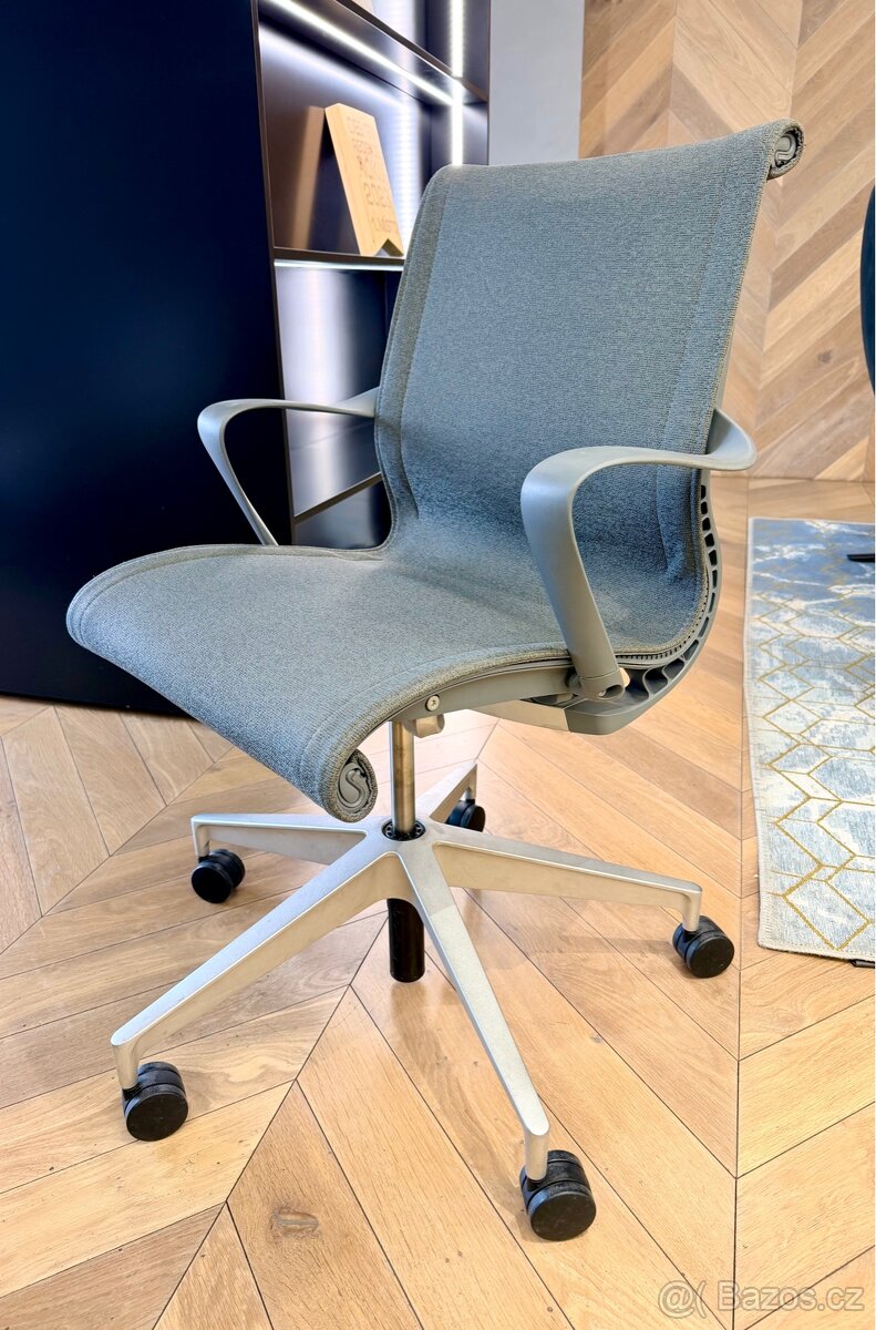 kancelářská židle Herman Miller Setu - top stav, více kd