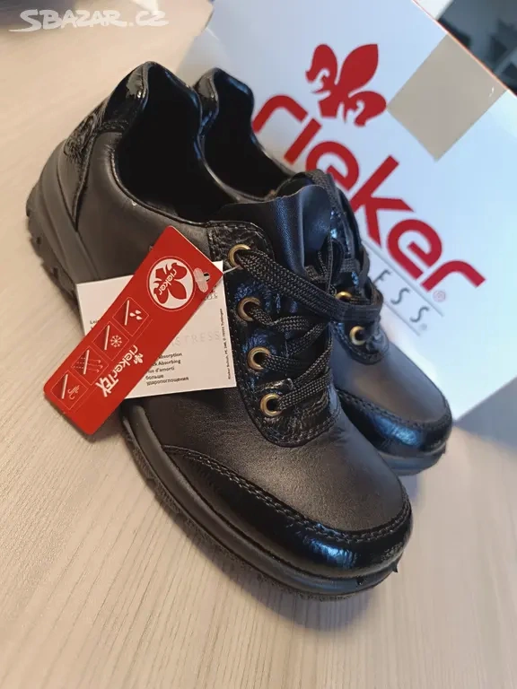 Nové Dámské kožené boty Rieker s membranou vel. 38