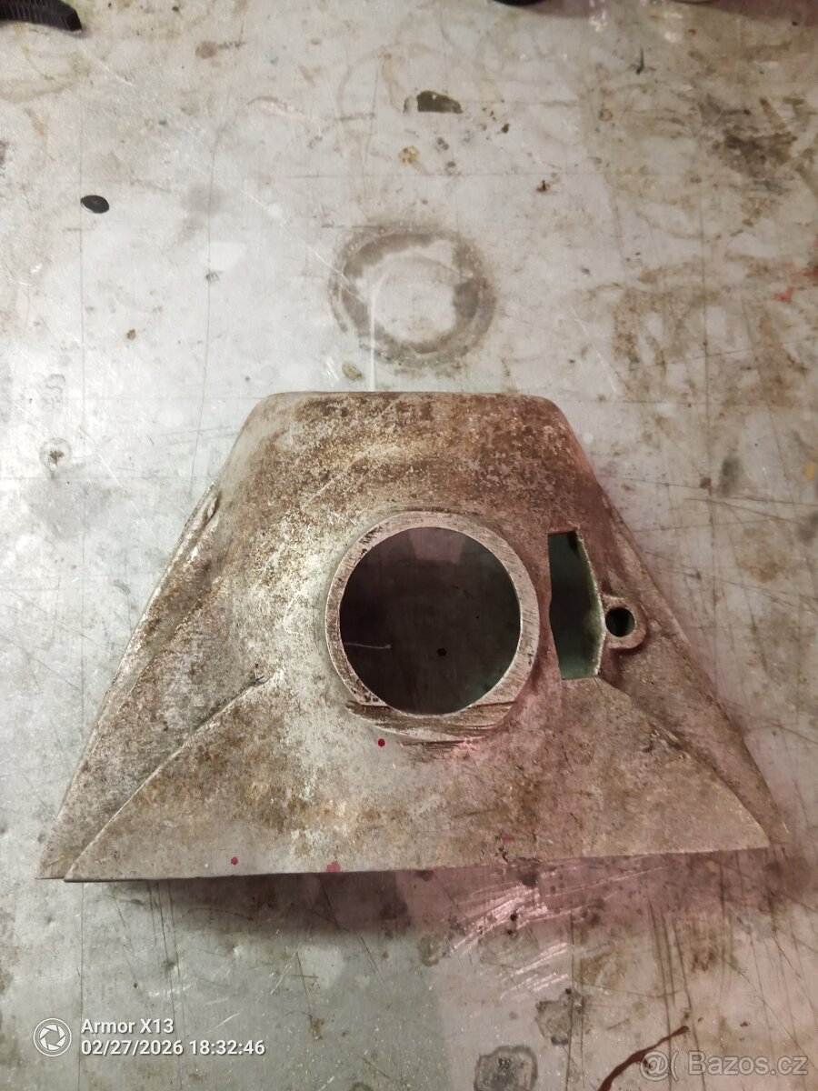 Jawa 350 pérák nebo Ogar 350 kryt karburece