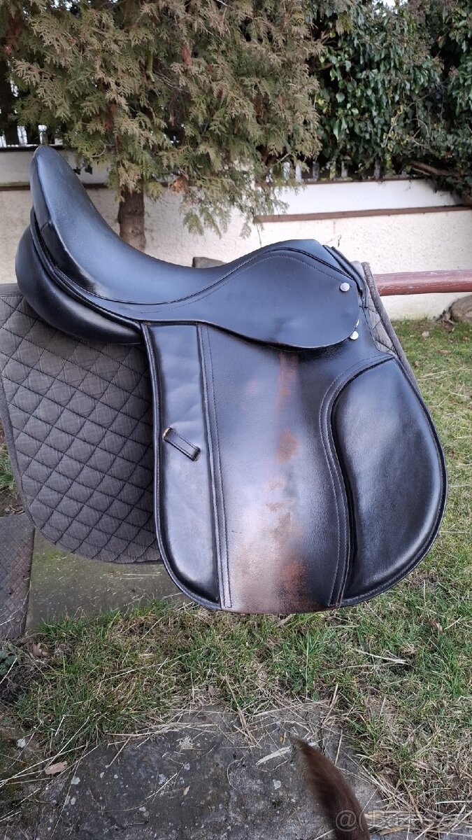 Sedlo na mohutného koně