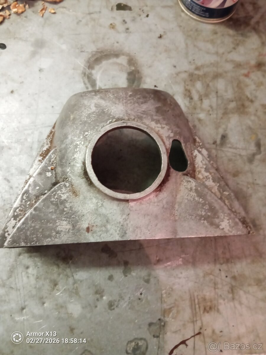 Jawa 350 kývačka, paneláku kryt karburace