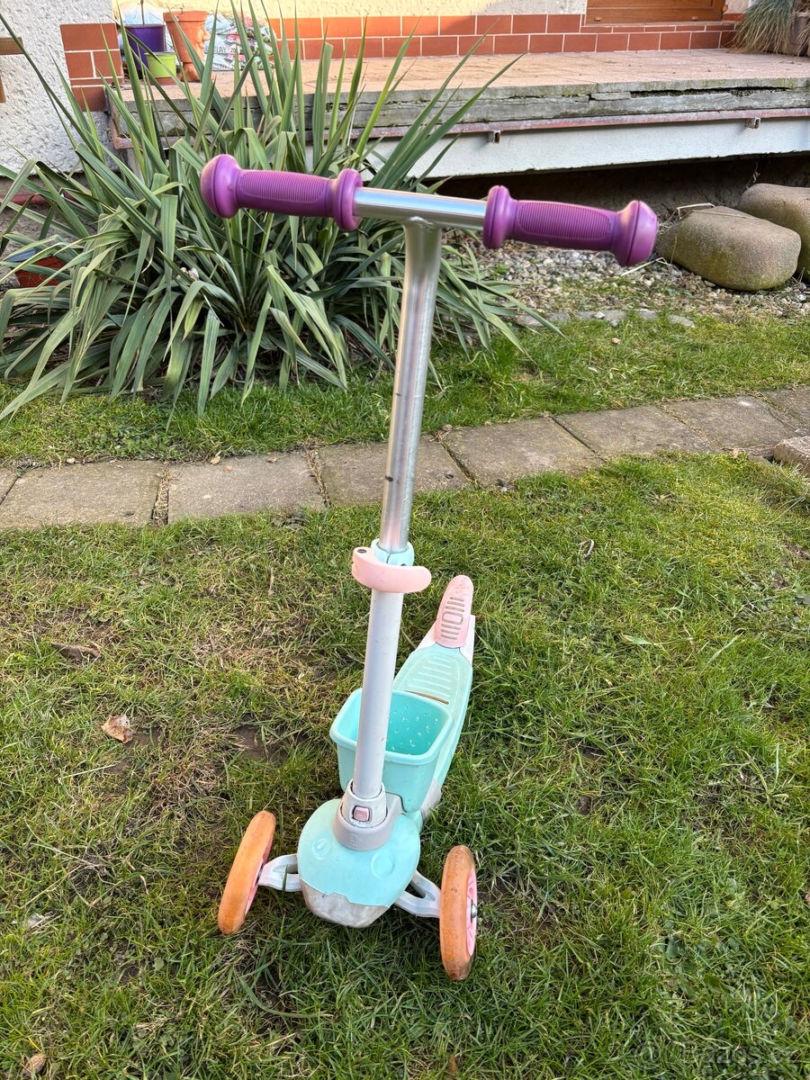 Dětská tříkolová koloběžka