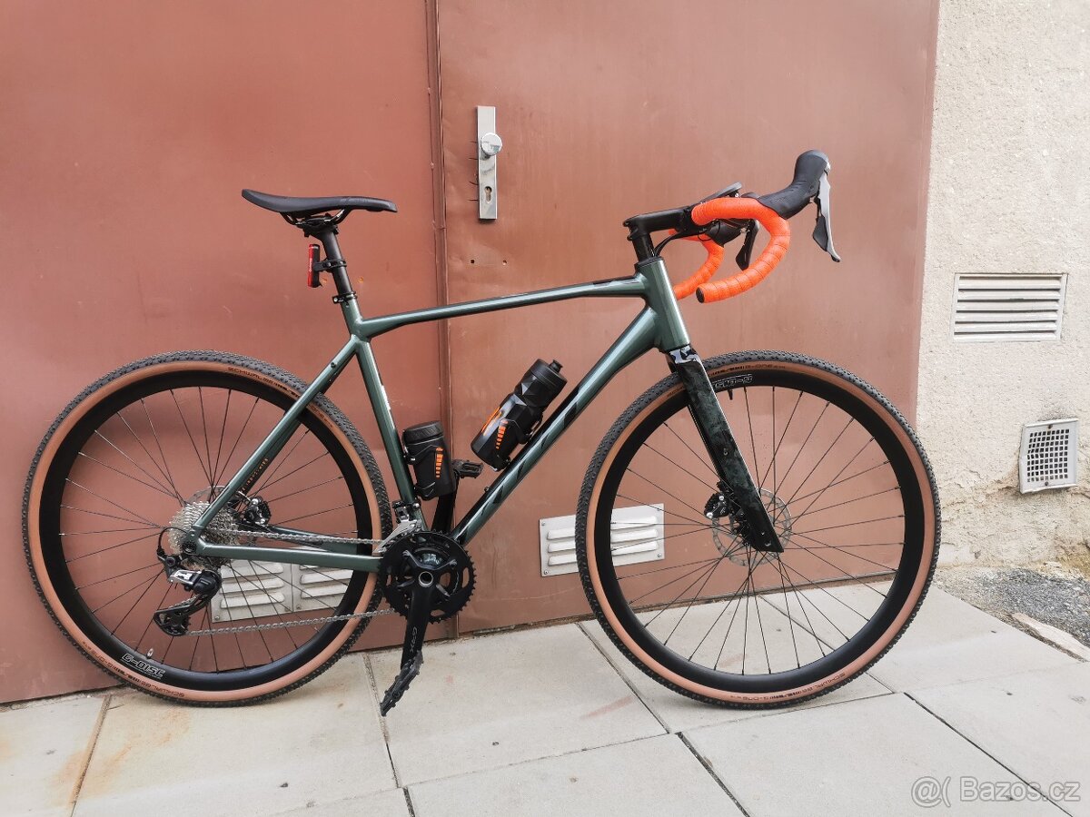 Gravel Ktm x strada 10 nove krasne kolo