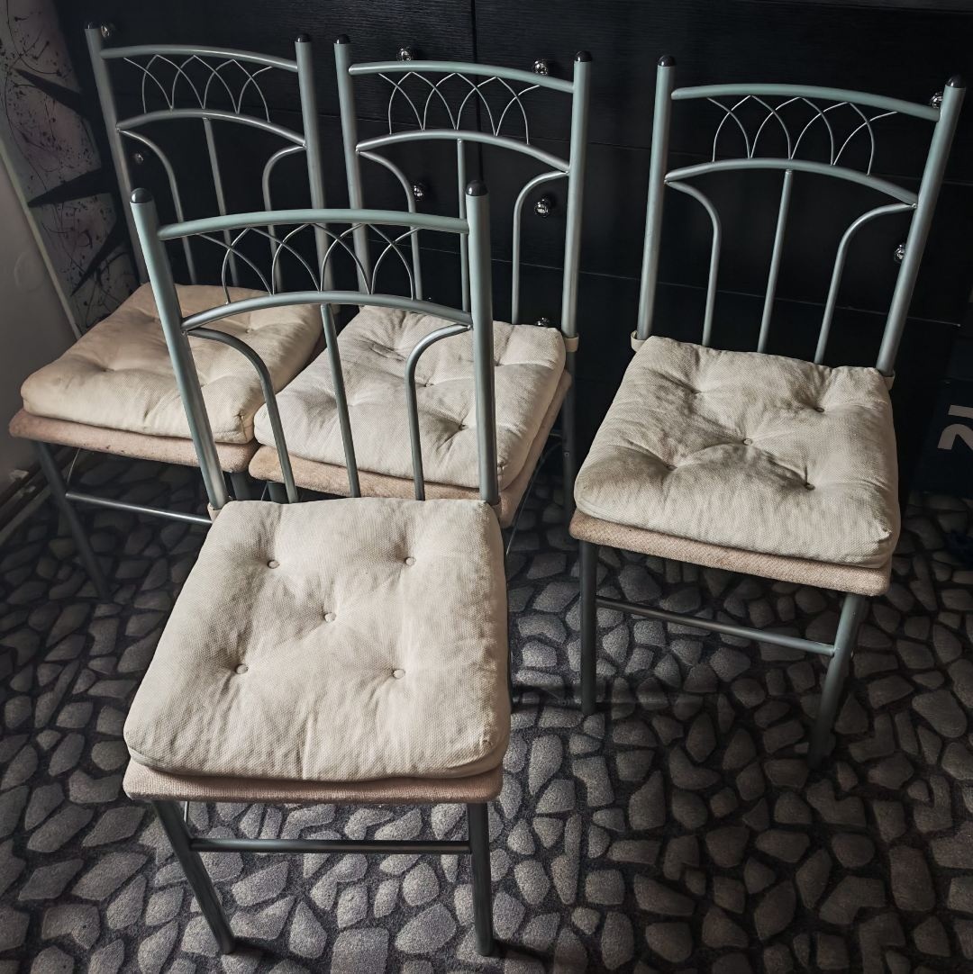 4 ks kychysňké židle