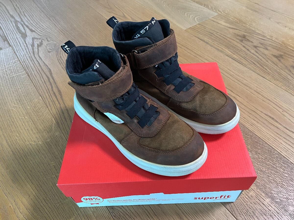 Chlapecké kotníčkové boty zn. Superfit vel. 38