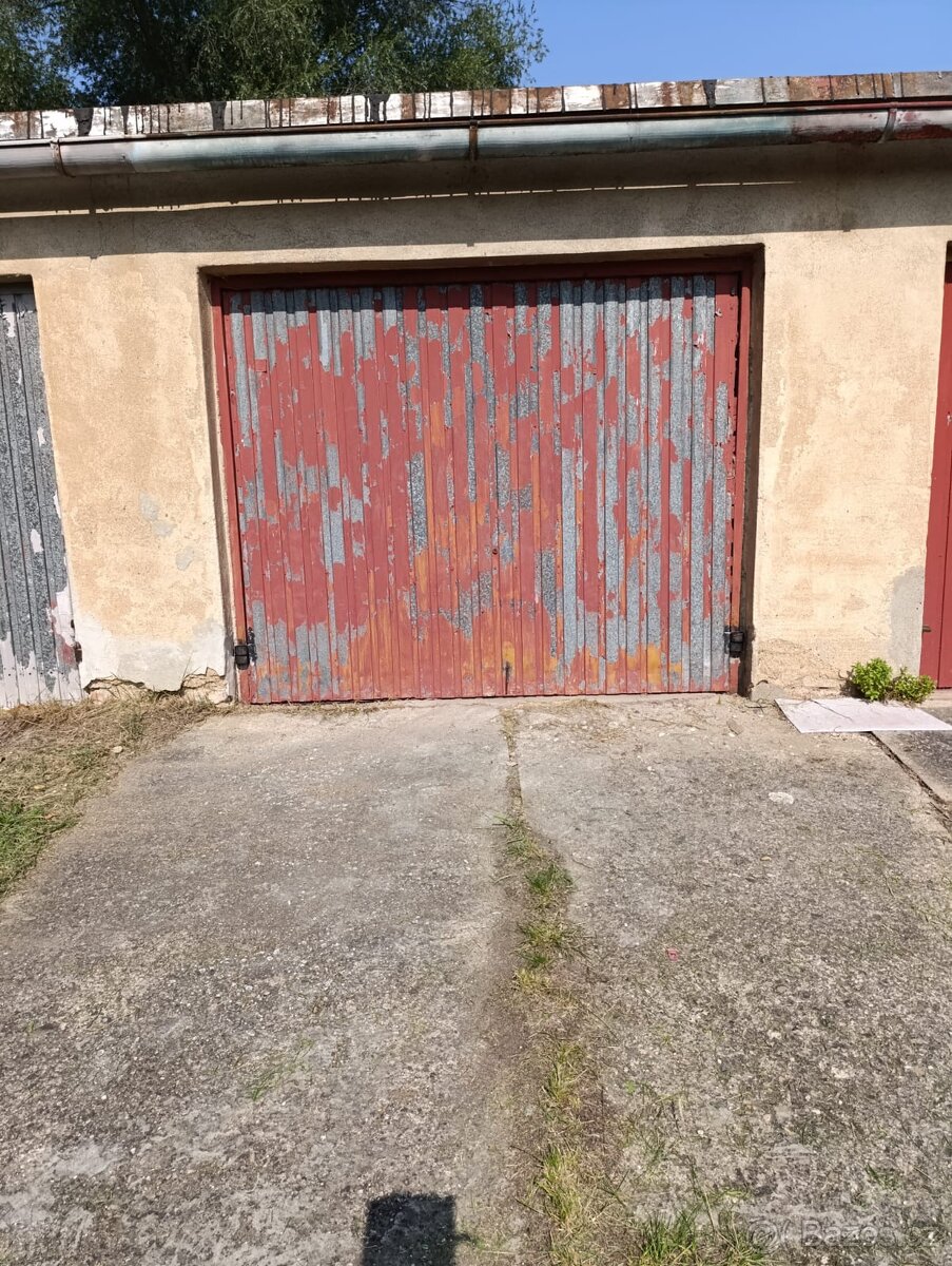 Pronájem garáže Libčice nad Vltavou, ulice Družstevní