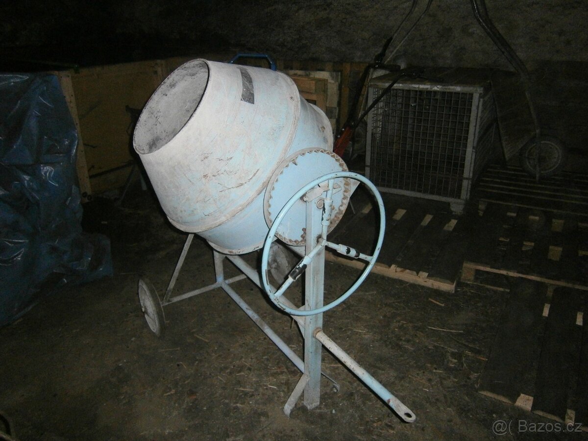 stavební míchačka