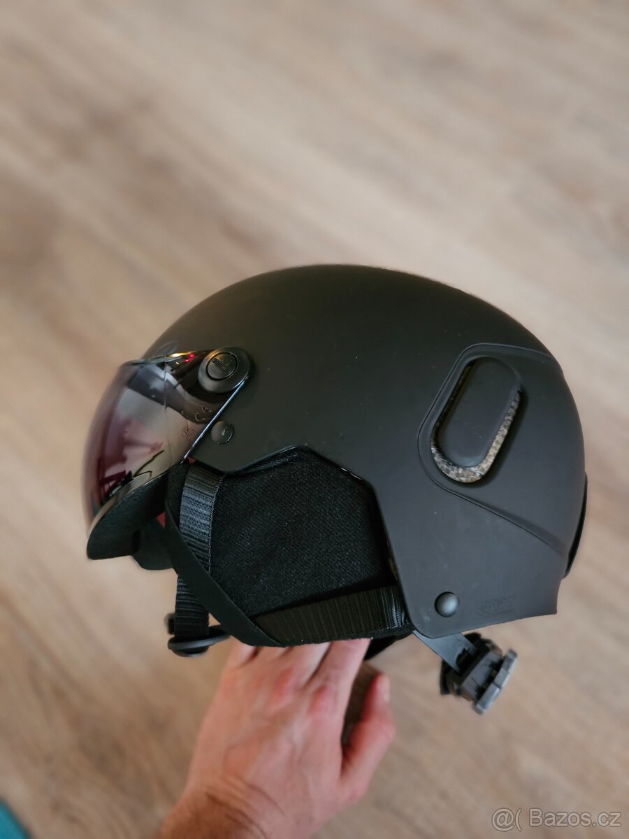 Lyžařská helma Decathlon