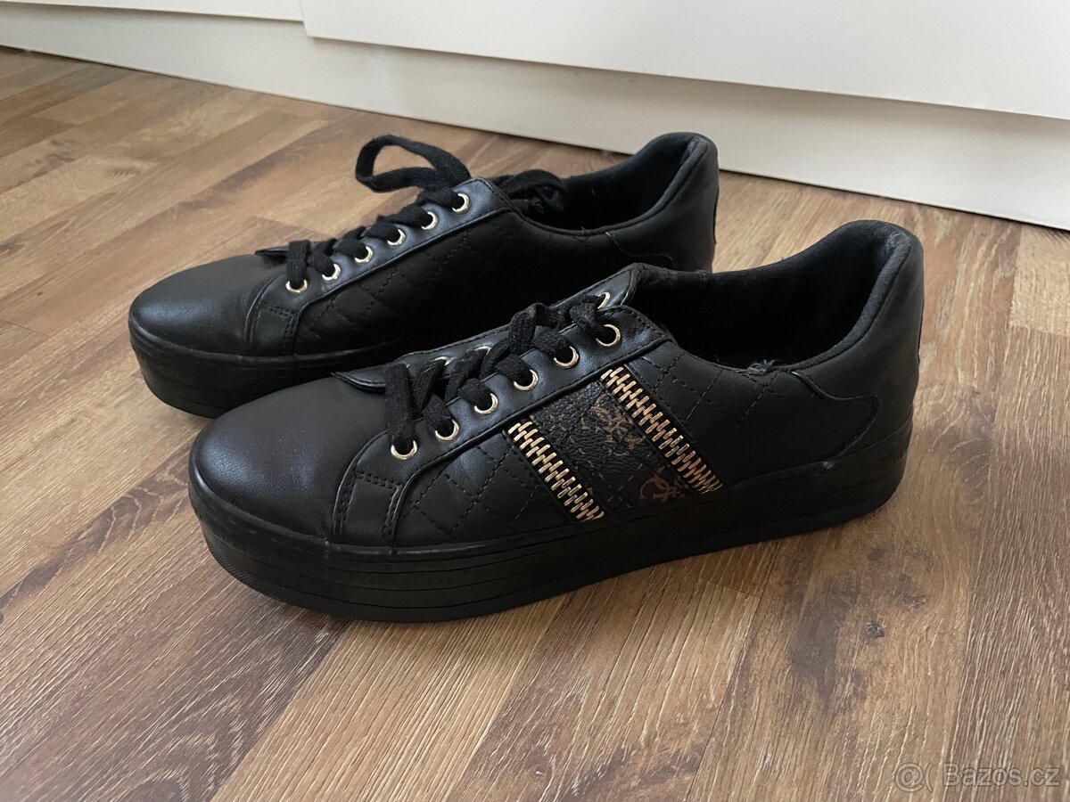 Dámské tenisky Guess Baritt na platformě