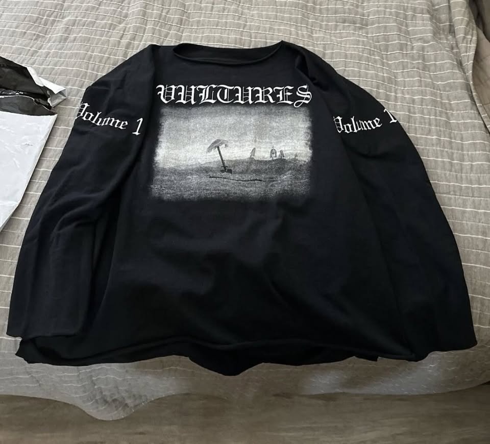 košile s dlouhým rukávem Kanye West Vultures svazek 1 album