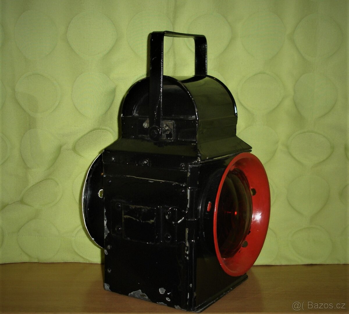 DRÁŽNÍ LAMPA - VELKÁ PETROLEJKA...