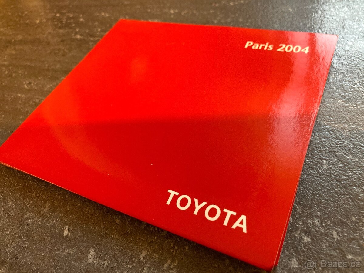 Toyota Paříž 2004