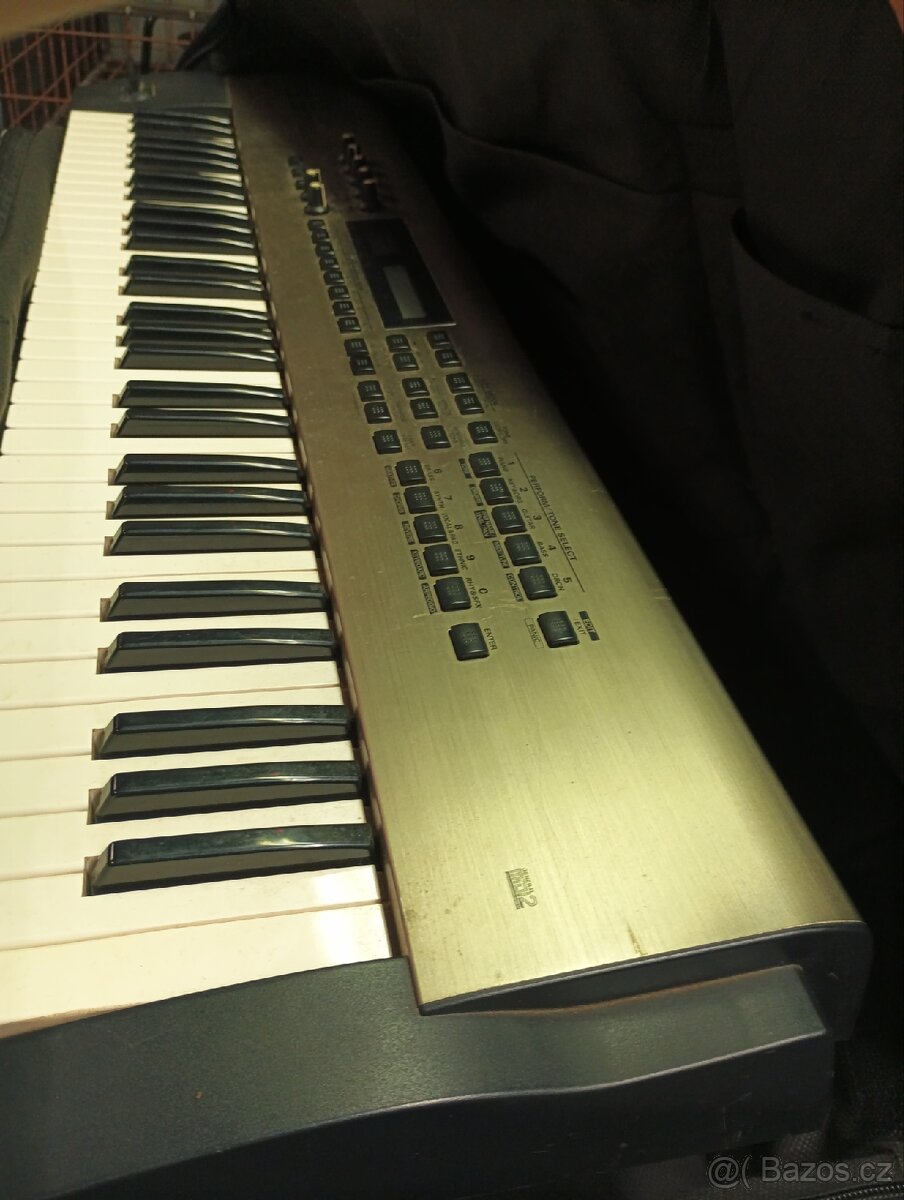 Roland RS-5 – 64 Voice Synthesizer