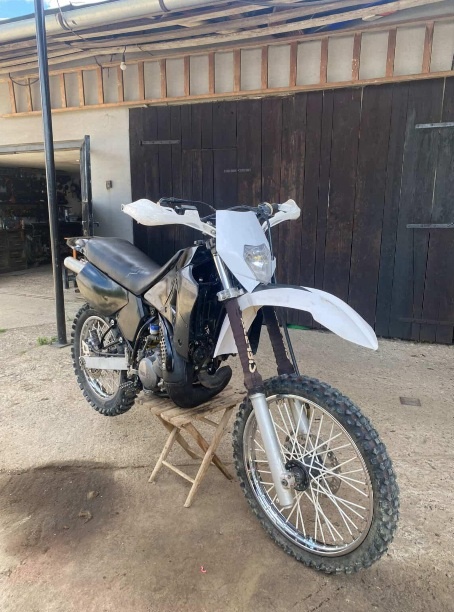 Rozpredám Yamaha DT 125 R