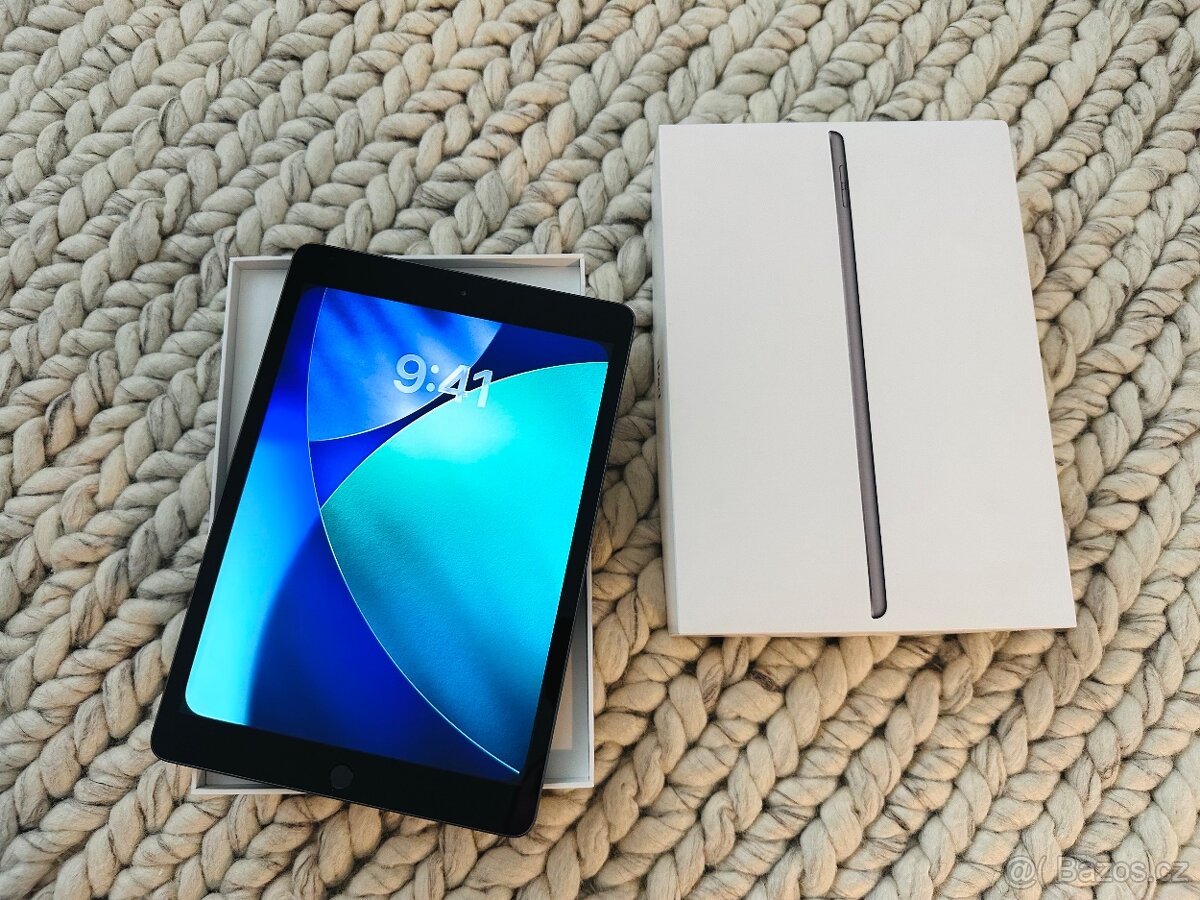 Apple iPad 8 128GB Space Gray